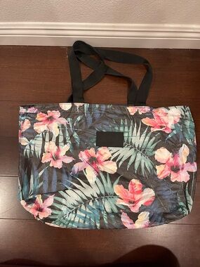 aloha collection with love from paradise hibiscus palm print reversible tote